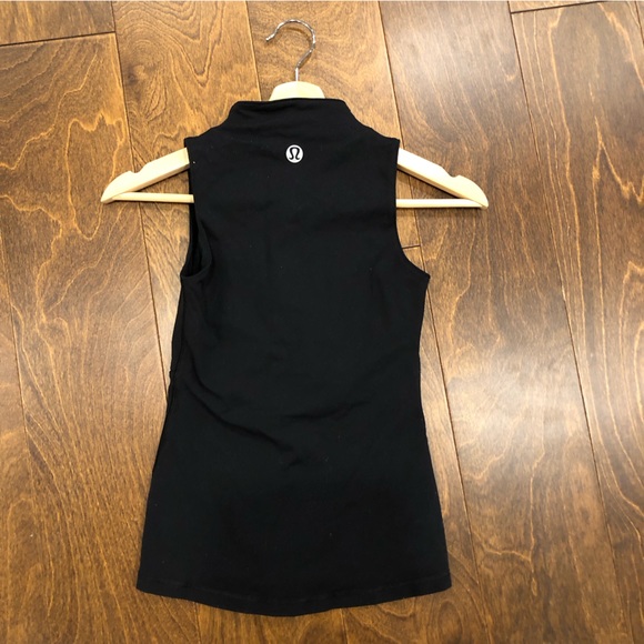 Lululemon black sleeveless top open v neck. Size 6. - Picture 3 of 5
